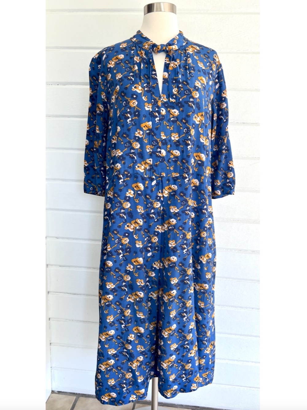 TOAST Prairie Floral Tie Neck Viscose Midi Dress in Blue - UK 14/US 10